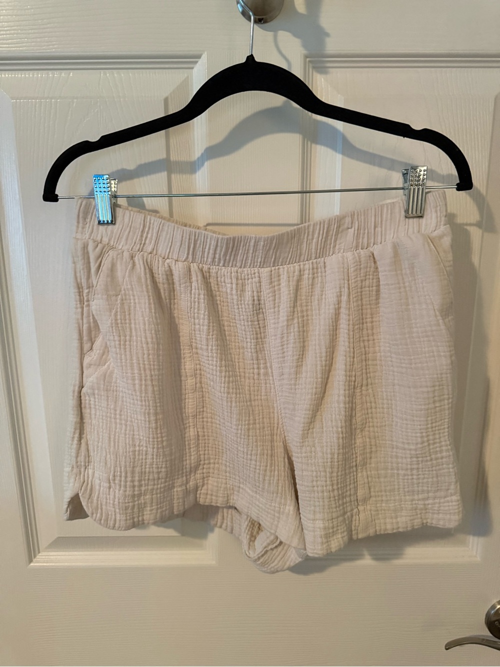 Universal Thread Light Cream Gauze Pull-On Shorts
